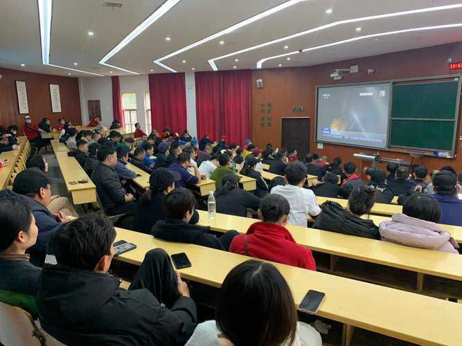 餐饮管理办公室召开食堂安全稳定工作会议